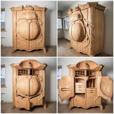 Dieser pinnwand folgen 1613 nutzer auf pinterest. Der Kafer Kleiderschrank Holzschnitzerei Und Cooles Design