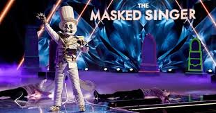 Wondering if seal is on the masked singer? The Masked Singer Season 2 Fans Speculate That Kim Kardashian Or Michelle Obama Are Under The Leopard Mask Meaww
