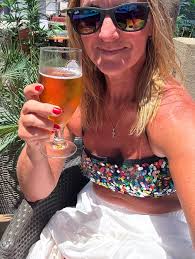 Simply the best mushroom omelette, freshly squeezed orange juice, tropical  lager & sangria 😎. Must add, not necessarily enjoyed most in that order 🤣  Barbacoa Gran Canaria perfect spot. What a holiday