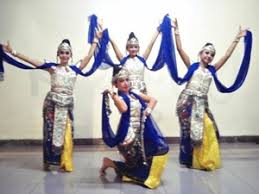 Tari garuda nusantara berasal dari daerah jawa apa. Contoh 10 Tari Tradisional Dan Tari Kreasi Baru Di