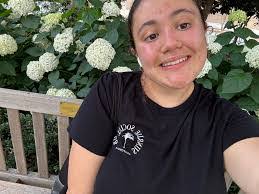 Jessica Hemenway's Instagram, Twitter & Facebook