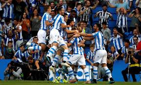 El atlético de madrid se juega el liderato y depender en las dos últimas jornadas de sí mismo ante un rival de cuidado, una real sociedad que está plagada de buenos jugadores y que busca certificar su presencia en europa córner a favor del atlético de madrid. La Real Sociedad Somete Al Atletico
