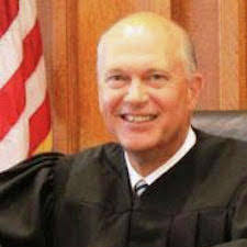 Free legal appointments help self-represented litigants