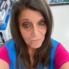 We've all been looking at those doors for months. And they're opening  today! 🎉 Allow us to happily (and hungrily 😁) answer one of the questions  we get asked most often —