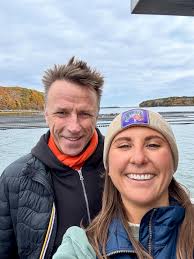 You'd think the story ended when we docked but that's never how it goes in  with the Nauti Sisters..😅 After our Casco Bay oyster tour, the Chefs  Making Waves crew didn't just