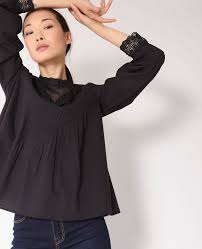 Un coloris noir, un voile crinkle' fluide et léger, une ganse brodée de sequins sur le devant, des nervures placées sur la poitrine et soulignées de. Blouse En Dentelle Noir 561730899f48 Pimkie