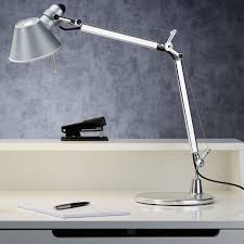 Tischleuchte Artemide Tolomeo Micro Aluminium E14 Artemide A011800 In 2020 Lampentisch Schreibtischlampe Tischleuchte