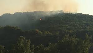 Incendie var aujourd'hui, feu var, incendie en cours. Aux Portes Du Lot Violent Feu En Cours Sur Le Causse De Saujac Une Soixantaine De Pompiers Lotois Mobilises Ladepeche Fr