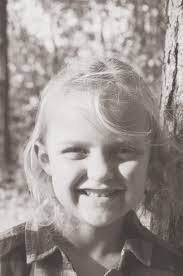 Amanda Doud's Instagram, Twitter & Facebook