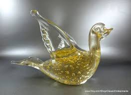 A murano exotic glass bird, clear base, mottled red/orange body with adventurine flecked dark toned wings. Dove Figurine Hand Blown Art Glass Bird Murano Italy Genuine Vintage Venetian Glass Venezianisches Glas Glaskunst Mundgeblasenes Glas
