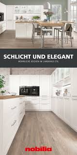 Kuche Mit Gemutlichem Flair Kuche Landhaus Modern Kuche Hellgrau Haus Kuchen