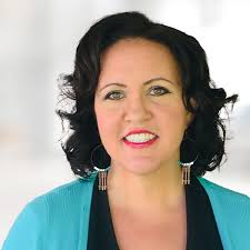 Crystal Breshears's Instagram, Twitter & Facebook