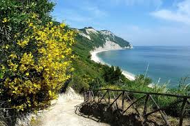 The conero natural park is a park full of facets, on a peak overlooking the sea and a hill that wedges into the hinterland. Monte Conero Riviera Del Conero Trek 2021 Marche