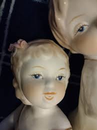 Identifying a Victorian bisque birthing egg?