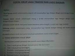 Vokal grup terdiri dari 3 sampai 10 penyanyi. Perbedaan Paduan Suara Dan Vokal Grup Terkait Perbedaan