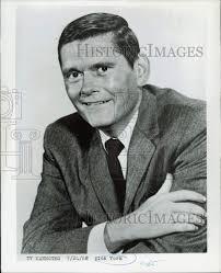 1968 Press Photo Actor Dick York Portrays Husband On Television's  "Bewitched"