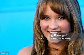 5.733 fotos e imágenes de alta resolución de Osment Emily