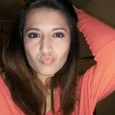 danielle moretti (@dannimoretti)