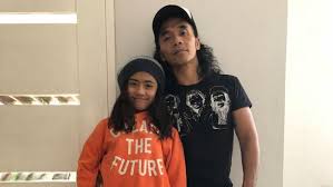Salah satu personelnya adalah feydy lyvyr. Kaka Slank Dan Akte Lahir Anak Dalam Bentuk Tato