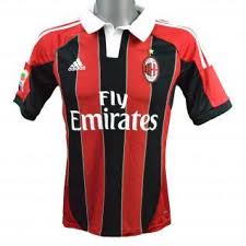 If your allegiances are to the red and black half of the san siro, then buy the latest ac milan kit from our store and personalise with the name and number of your favourite star or even your own name! Ac Milan Football Shirts 2021 2022 Foot Store