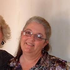 What is the best tape or technique for achieving sharp borders in  watercolor art without ripping the paper?