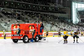 Around 45,400 employees are serving 16,2 million clients in more than 2,100 branches in 7 countries. Wir Bringen Den Winter In Die Stadt Besser Stadtleben