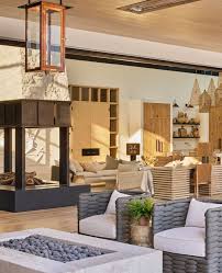 We're thrilled to welcome back Brad Leavitt to Design Camp! 🎉 As the  founder of @aft_construction, Brad is known for his unparalleled  craftsmanship, innovative approach, and expertise in high-end residential  design. His