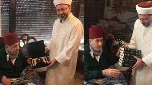 O saat mahallemizin câmii şerifinde âdet üzere seher mukabelesi okunuyormuş. Kadir Misiroglu Yogun Bakima Kaldirildi Boldmedya