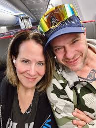 Laura Geisinger's Instagram, Twitter & Facebook