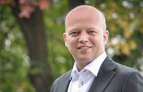 Offisiell side for senterpartiet i hedmark. Senterpartiet Hamaroy Na Skal Sp Lederen Fa Oppleve Kommunens Store Hodepine Far Kjore Tungtransport Pa E6