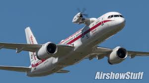 3 фразы в 2 тематиках. Honeywell Flying Testbed 757 Takeoff And Flyby Eaa Airventure Oshkosh 2018 Youtube