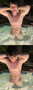 Cheeky Chinese Exhibitionist - QueerClick
