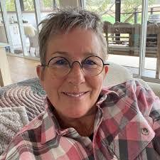 Danielle Moise's Instagram, Twitter & Facebook