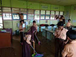 Gambar gambar kartun gotong royong rumah nis image gallery gambar gotong royong di rumah kartun, jika anda mencari media pembelajaran untuk anak kelas 2 sd materi pkn kelas sumber : Jelang Usbn Peserta Didik Gelar Sabtu Bersih
