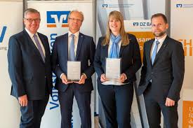 Vr Bank Hessenland Erhalt Vier Jahre In Folge Auszeichnung Bester Fordermittelberater Nh24 De