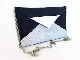 Ce Sac Pochette De Soiree Paillettes Argent Bleu Marine Et Blanc Convient Pour Les Sorties Un Mariage Les Demoiselles D Shoulder Bag Bags Gucci Dionysus