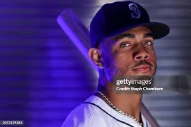 670 Photos & High Res Pictures