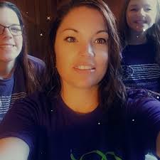 Angela Kerr (@angelas_mo3)