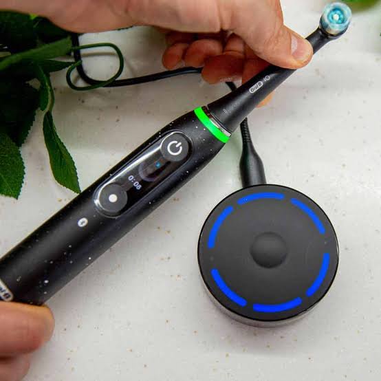 Kundebillede af Oral-B iO10 i brug