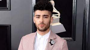 The former 'one direction' star shared a steamy snap and teased an upcoming project. Zayn Malik Completely Ignored One Direction S 10 Year Anniversary Cosmopolitan Middle East