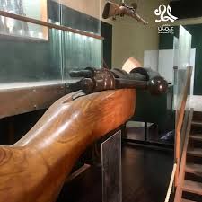 وزارة التراث والسياحة ع مان On Twitter ٢ يحتوي معرض بيت الرديدة للأسلحة التاريخية الخفيفة على مجموعة رائعة ونادرة للأسلحة الع مانية والعالمية وتم تجهيز الأروقة والحجرات لعرض الأسلحة والمقتنيات وفق أحدث تقنيات العرض