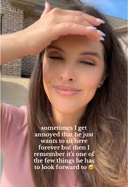 Gina Benitez (@ginambenitez)