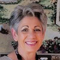 Eileen Dahl's Instagram, Twitter & Facebook