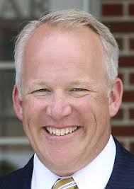 Upper Arlington picks schools chief with roots in region