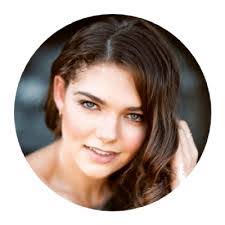 Elyse Rivera's Instagram, Twitter & Facebook