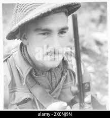 ITALY : FIFTH ARMYSPOT LIGHT ON THE KIWIS