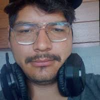 50+ perfiles de «Efren Silva»