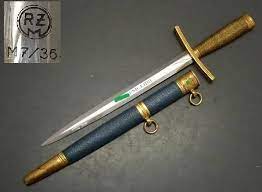 The fit is nice and tight and the tip comes to a perfect. Hj Messer