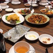 It houses local, international brands, entertainment and food and beverage outlets. Dragon I ç¬¼çš„ä¼ äºº Chinese Restaurant In Melaka