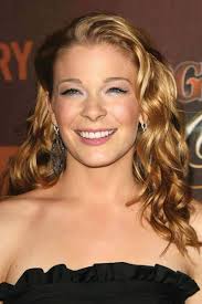 9-1-1 Bee-nado Trilogy Continues With Heartbreak for Bobby and Athena